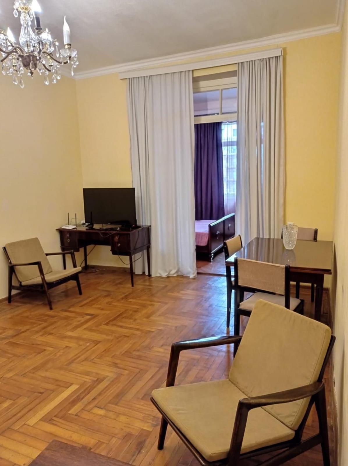 Апартаменты От Зуры Batumi Bagian luar foto